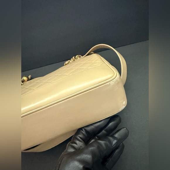 Chanel Metellase Chain Shoulder Bag - Picture 7 of 16